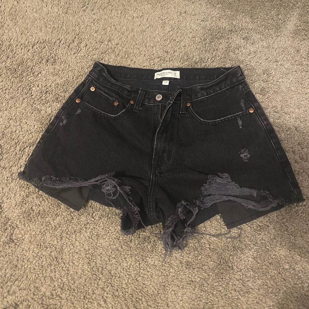 Abercrombie Curve Love boyfriend short